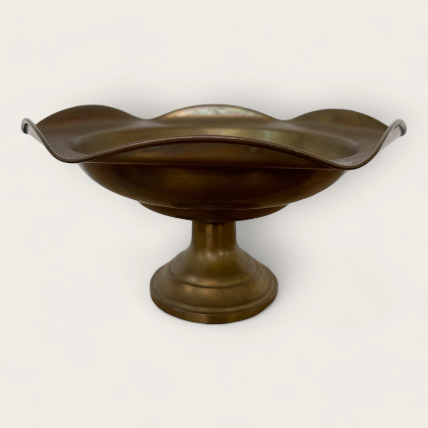 Ruffle Pedestal Dish